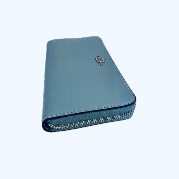 Coach Leather Zip Around Wristlet Wallet Blue Nickel Hardware NWT $298 - Picture 4 of 10